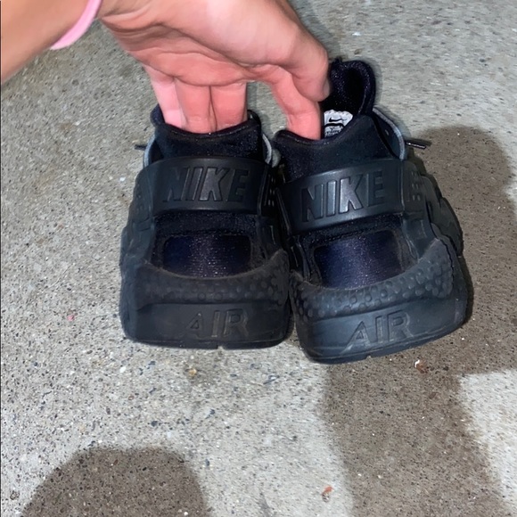 black huaraches - Picture 2 of 6